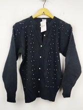 Buy online pre-used pre-loved 100% authentic & Original branded Unknown Brand (LS-7695) available in Pakistan. Top international brands avilable.